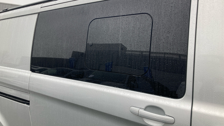 Ford Transit Custom 320 L2 Diesel Fwd 2.0 EcoBlue 130ps Low Roof D/Cab Limited Van Auto